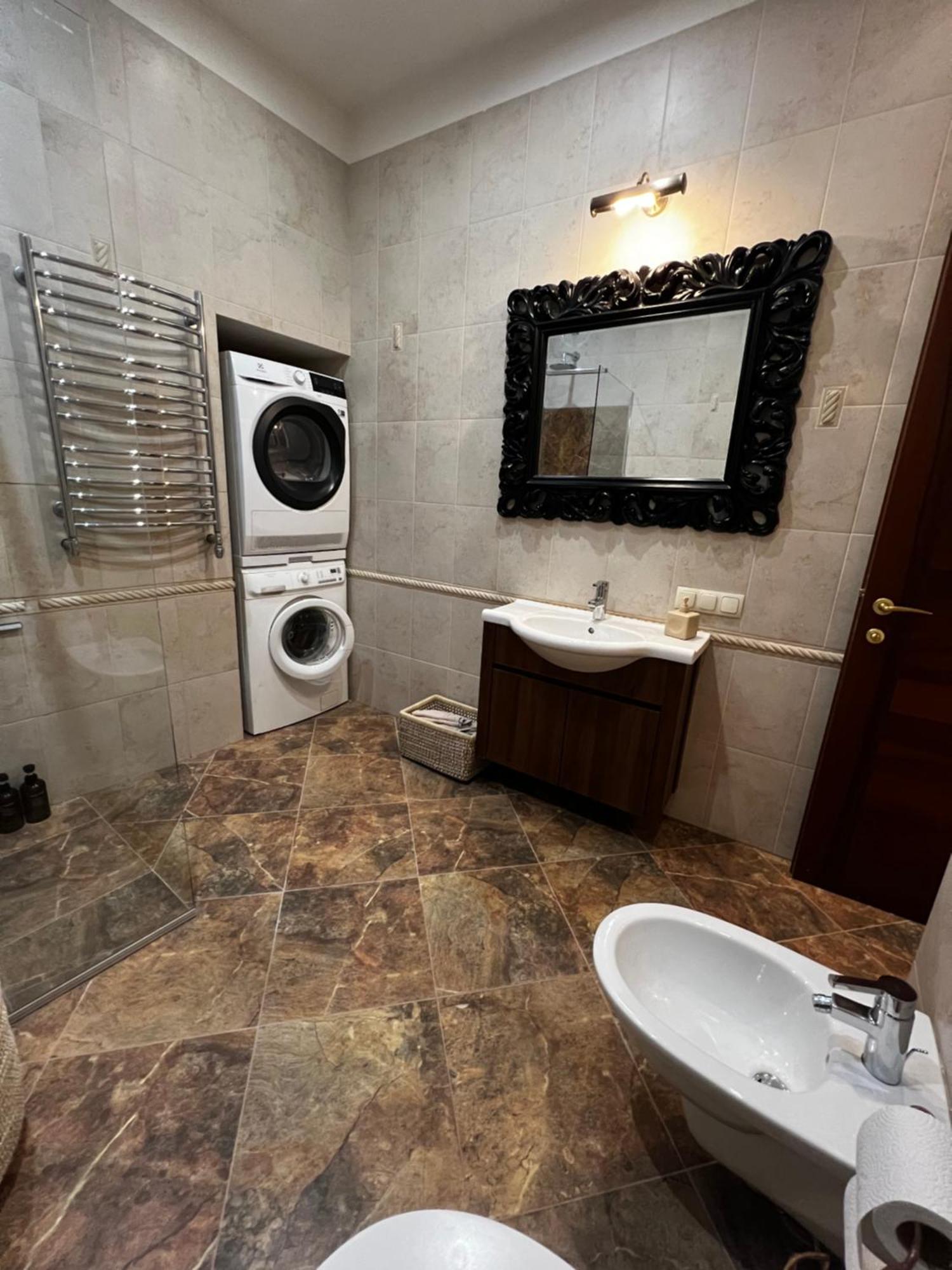 Luxury Old Town Apartment Vilnius Luaran gambar